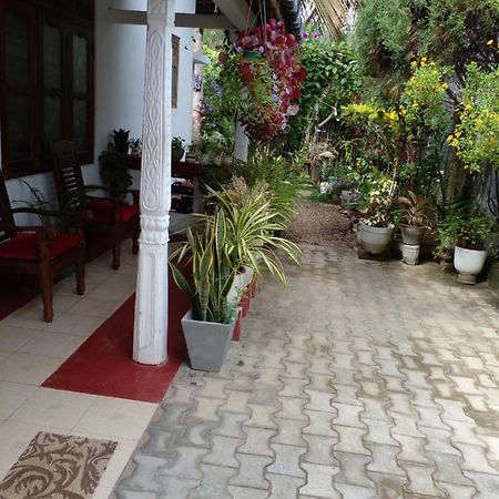 Gem Villa Weligama Eksteriør billede