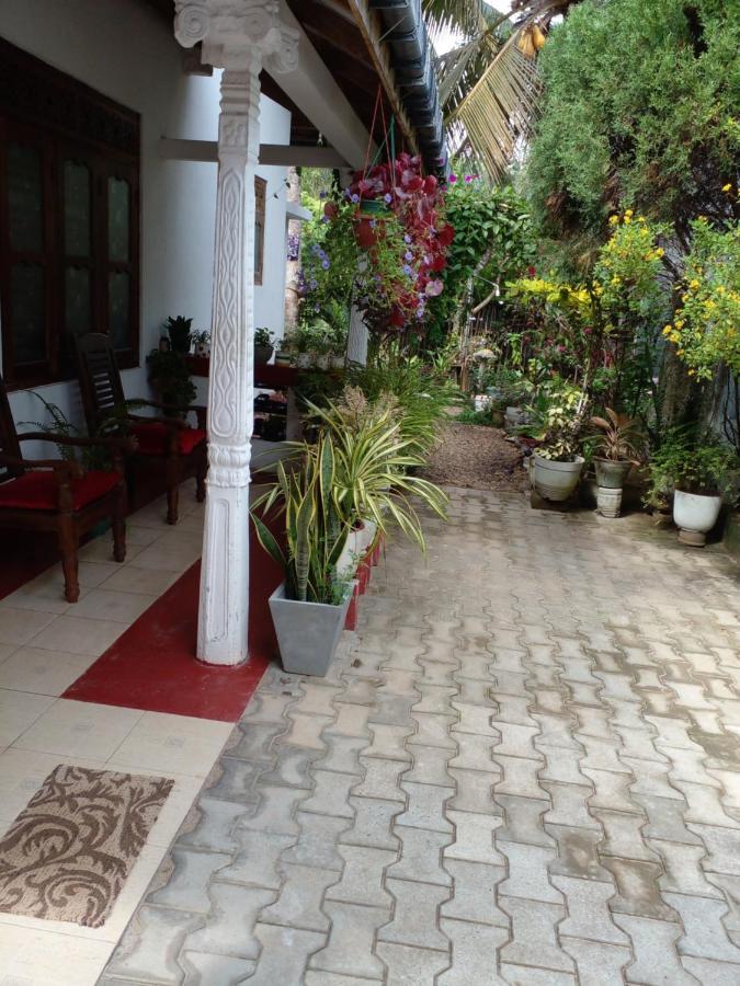 Gem Villa Weligama Eksteriør billede