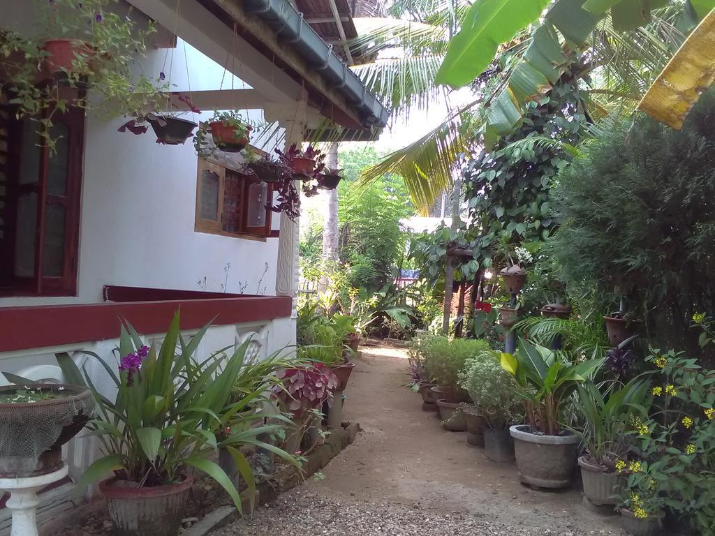 Gem Villa Weligama Eksteriør billede